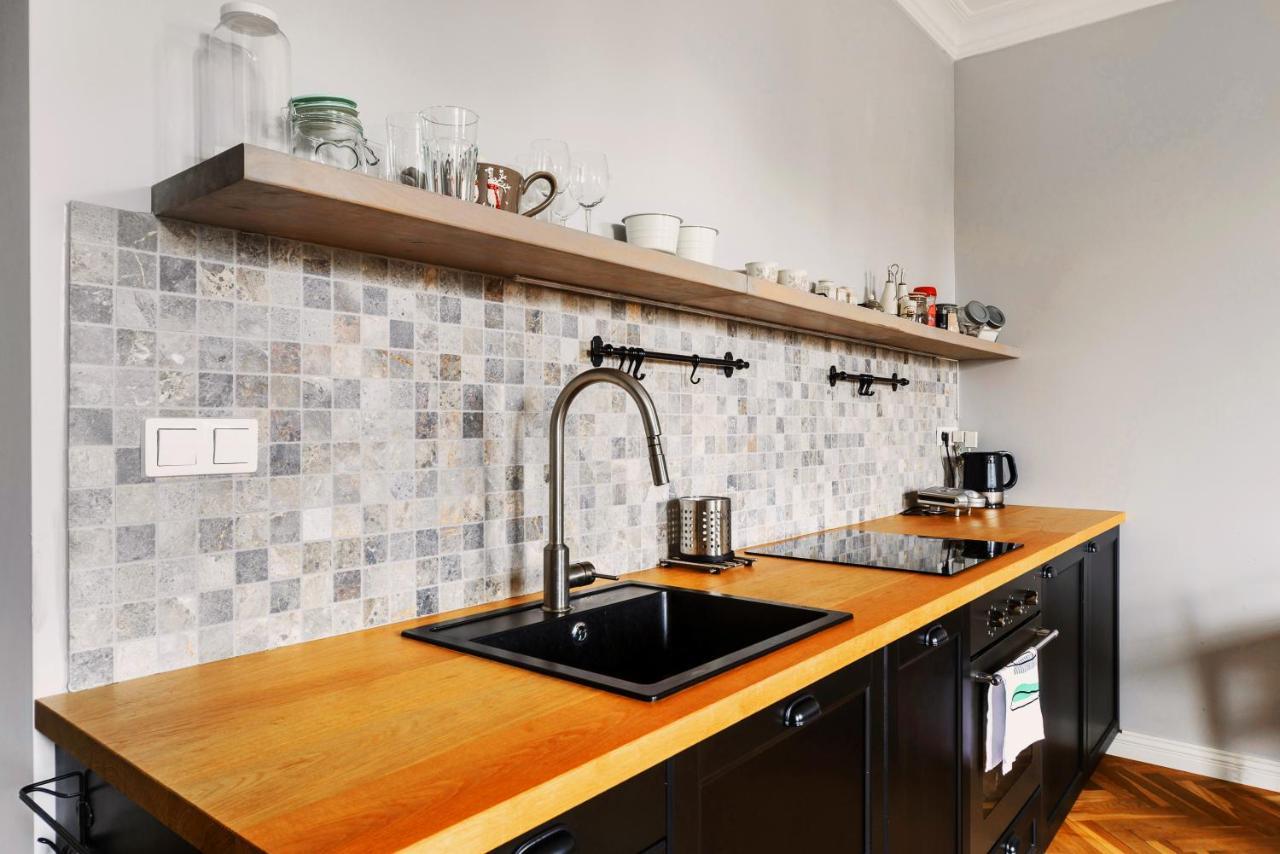 Butas Designer Flat In The Heart Of Old Town Warsaw