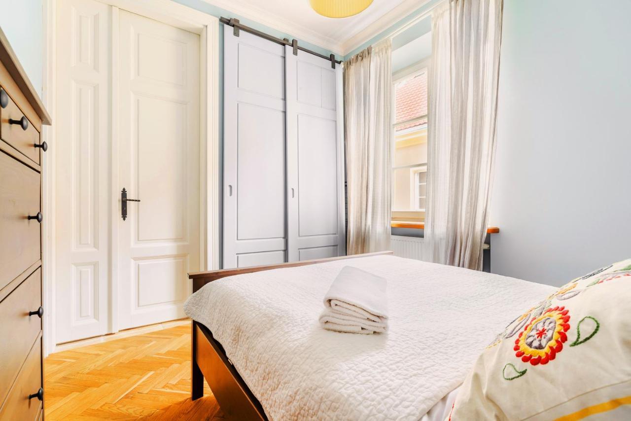 Butas Designer Flat In The Heart Of Old Town *